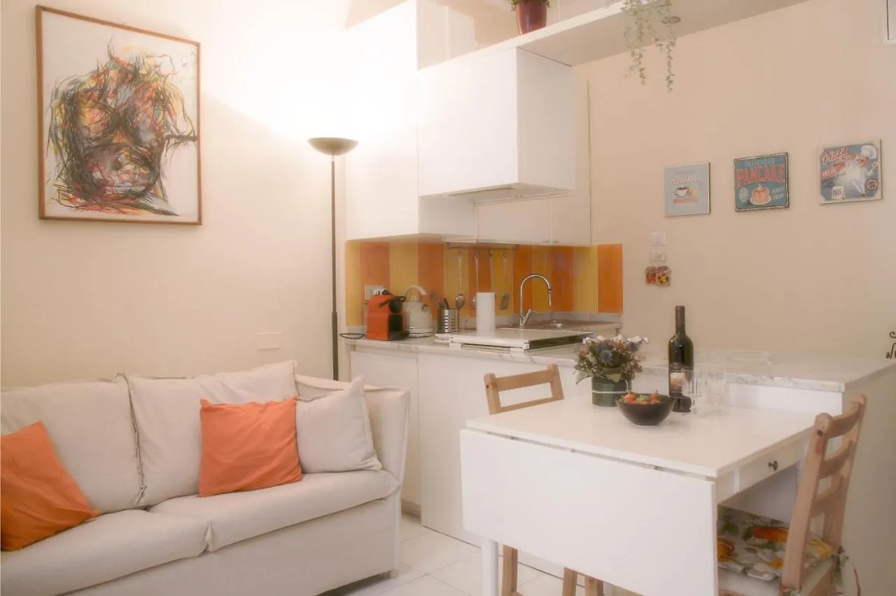 Bnbutler - Farini - Beautiful One Bedroom Apartment - Central Milan Italy