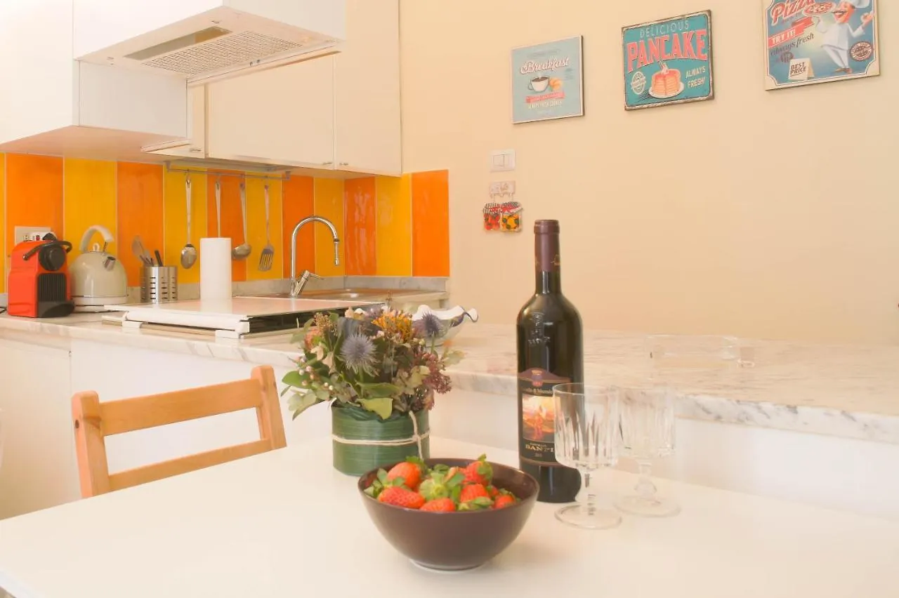 Bnbutler - Farini - Beautiful One Bedroom Apartment - Central Milan